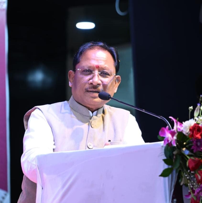 बेटियों की शिक्षा से महिला स्वावलंबन तक, सरकार की योजनाओं पर मुख्यमंत्री का जोर