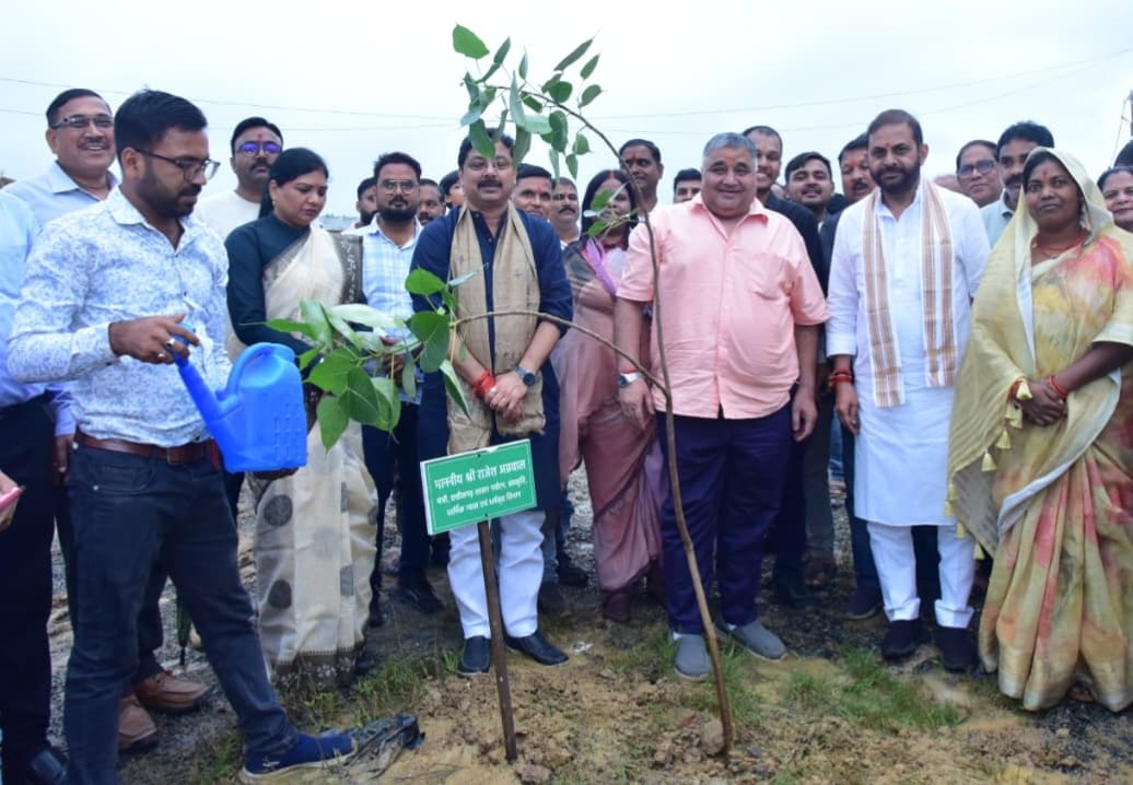 9.70 एकड़ में विकसित अटल विहार योजना में मिली बाउंड्रीवाल और ओपन जिम की सौगात