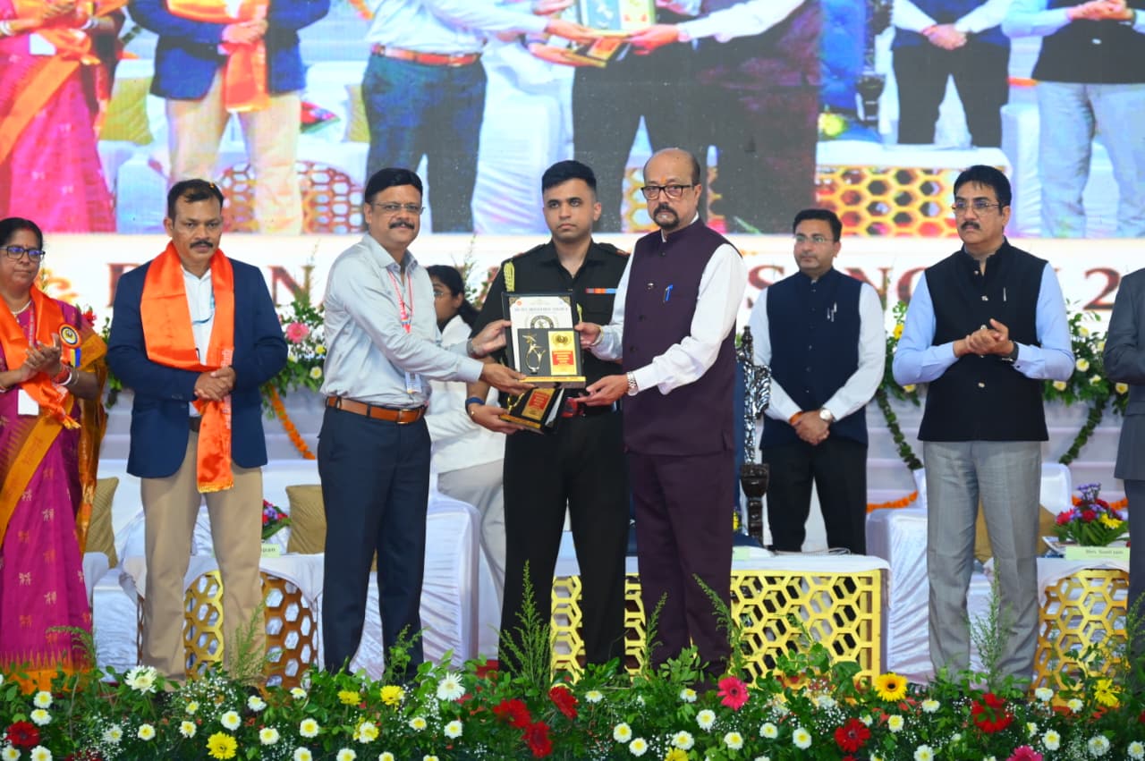 शिक्षा में उत्कृष्टता को बढ़ावा देने की पहल, शिक्षकों को विभिन्न श्रेणियों में मिला सम्मान