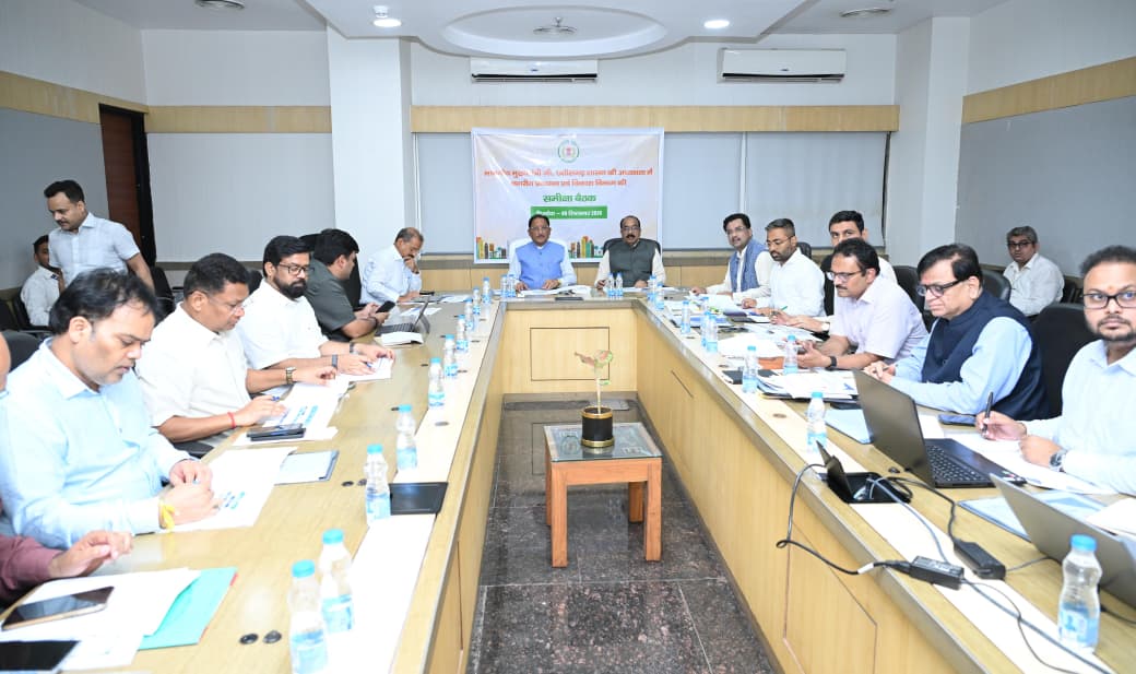 ठोस अपशिष्ट के वैज्ञानिक प्रबंधन के लिए हर नगरीय निकाय में प्रोसेसिंग प्लांट पर जोर