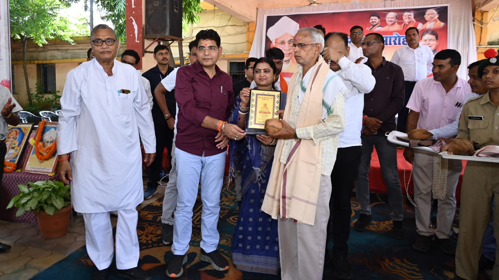 तकनीकी युग में भी समाज को मजबूत बनाने में शिक्षकों की भूमिका अहम: मंत्री वर्मा