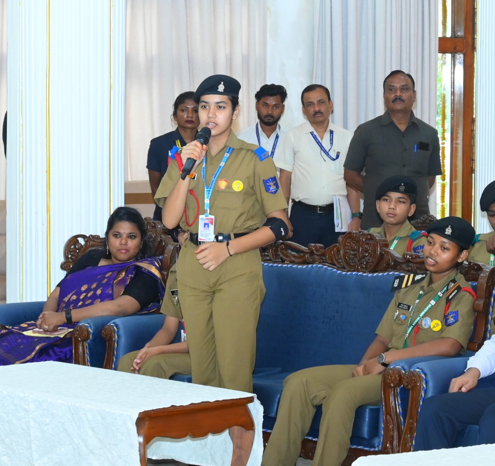 विद्यार्थी अपने लक्ष्य निर्धारित करें और निरंतर मेहनत से उन्हें हासिल करें: डेका