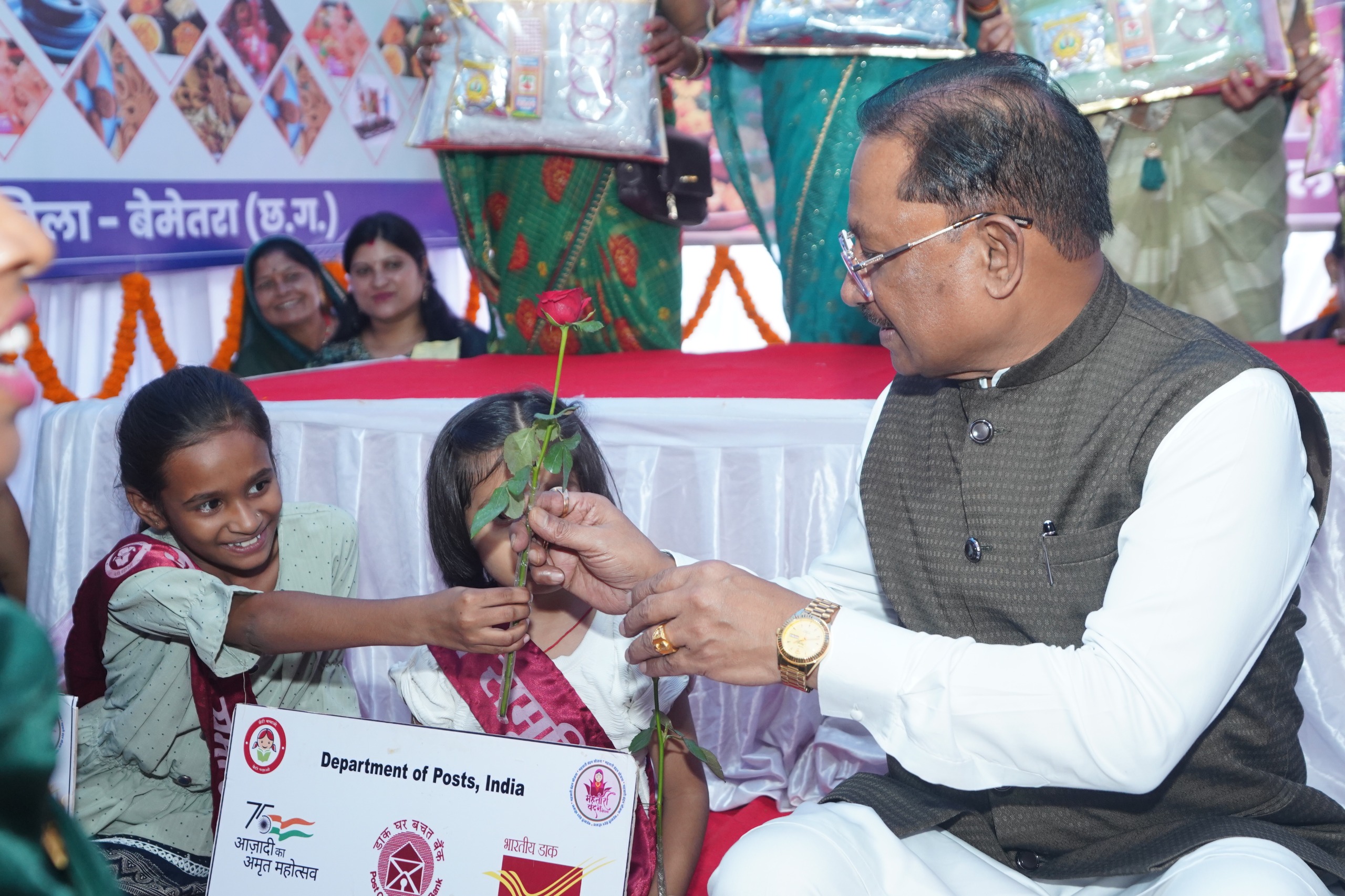 शिक्षक बच्चों का भविष्य गढ़कर राष्ट्र की मजबूत नींव रखते हैं: मुख्यमंत्री साय