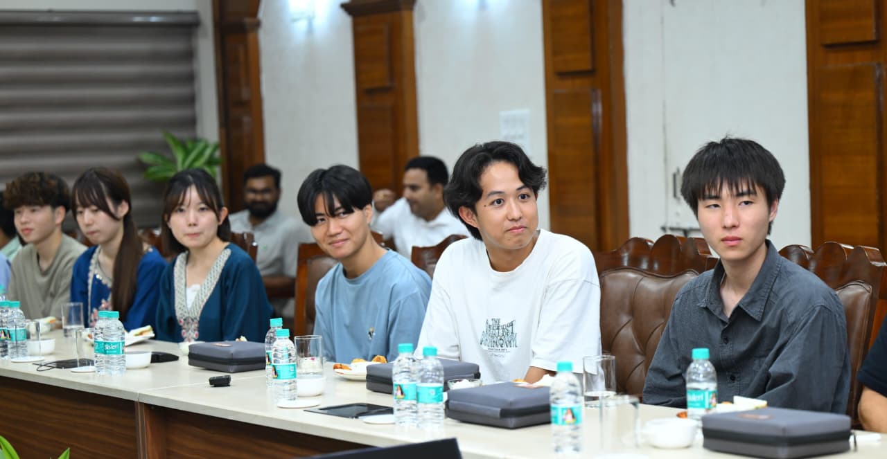 एनआईटी रायपुर के इनोवेशन से प्रभावित हुए जापानी विद्यार्थी, सहयोग की संभावनाओं में दिखाई रुचि