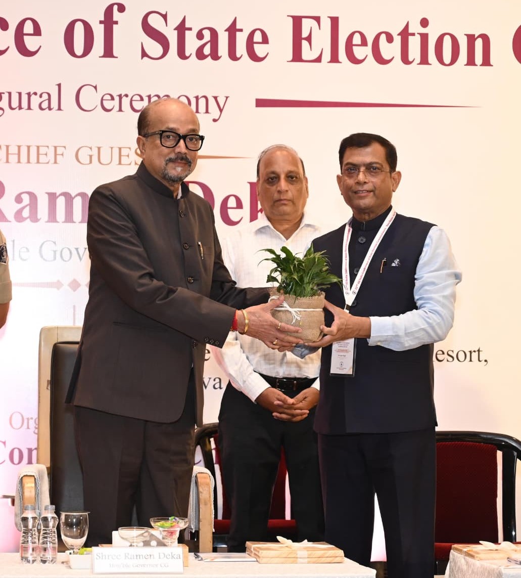 बस्तर में 25 वर्षों में स्थानीय लोकतंत्र की प्रगति पर छत्तीसगढ़ ने दी प्रस्तुति