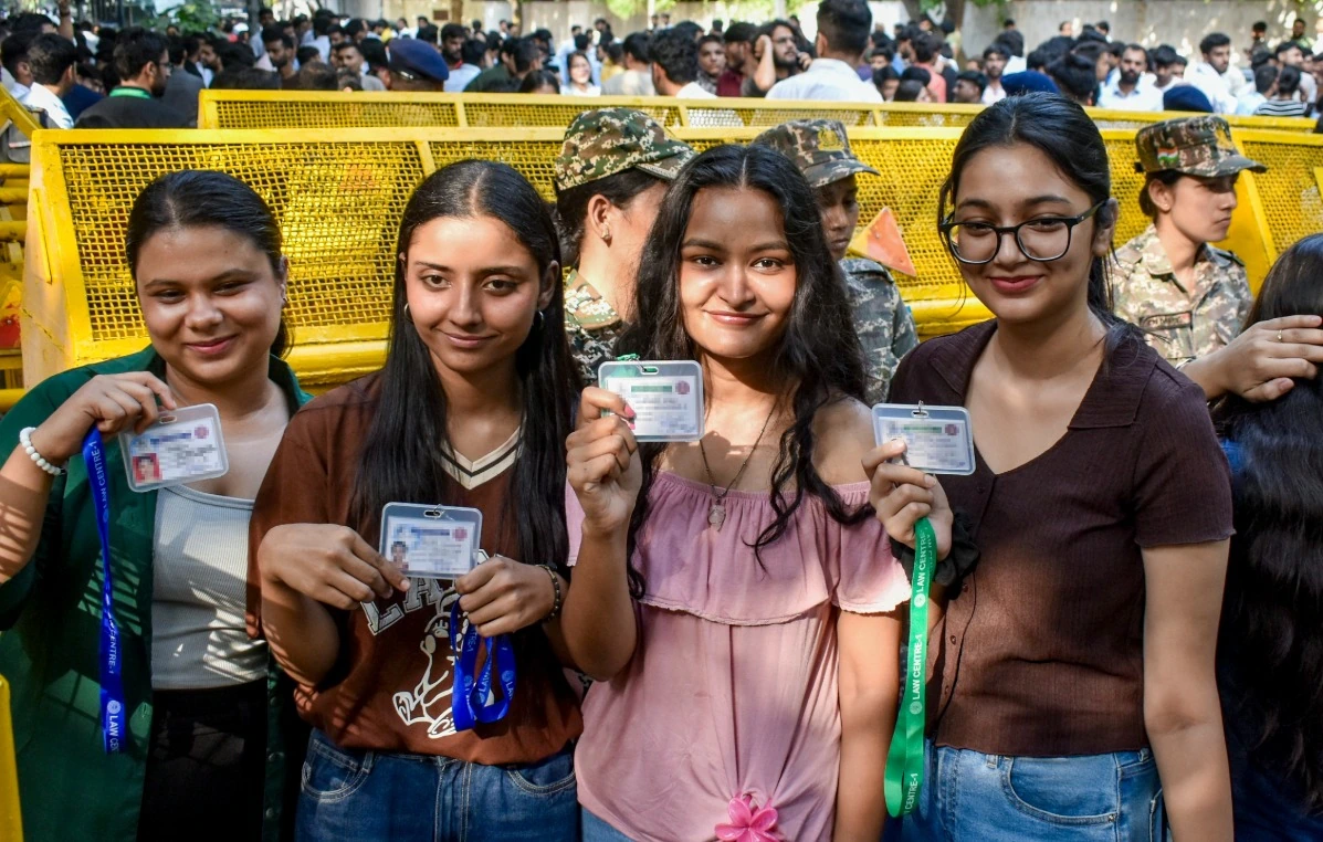 DUSU चुनाव: 44 केंद्रों की EVM पहुंची मतगणना केंद्र, आज होगी वोटों की गिनती