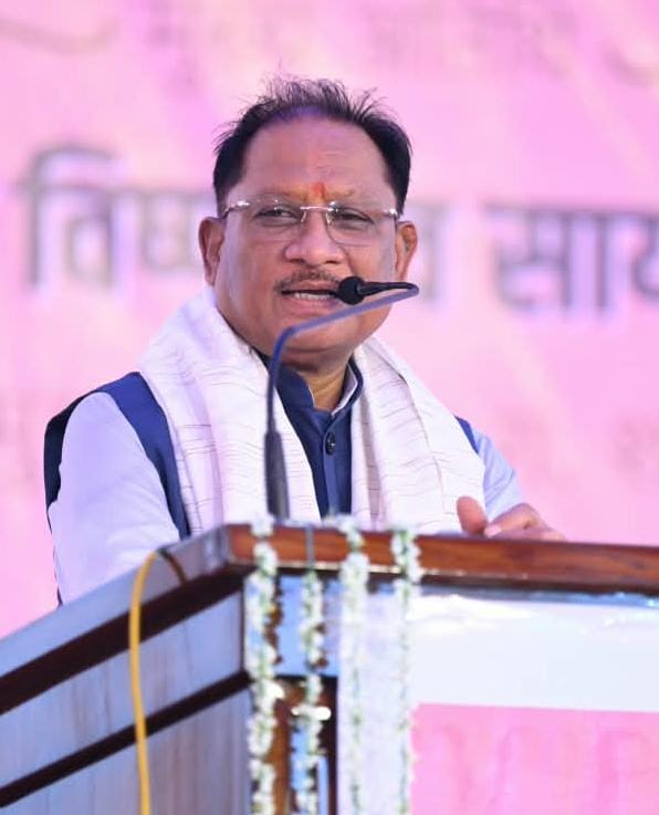 जरूरतमंदों की सेवा से लेकर शिक्षा तक, बनोरा आश्रम निभा रहा सामाजिक जिम्मेदारी
