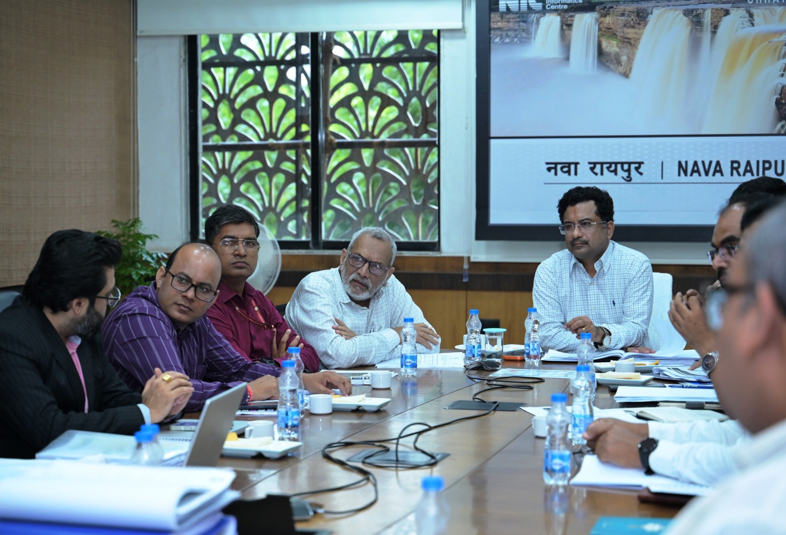 गुणवत्तापूर्ण और समयबद्ध क्रियान्वयन पर स्वच्छ भारत मिशन समिति का जोर