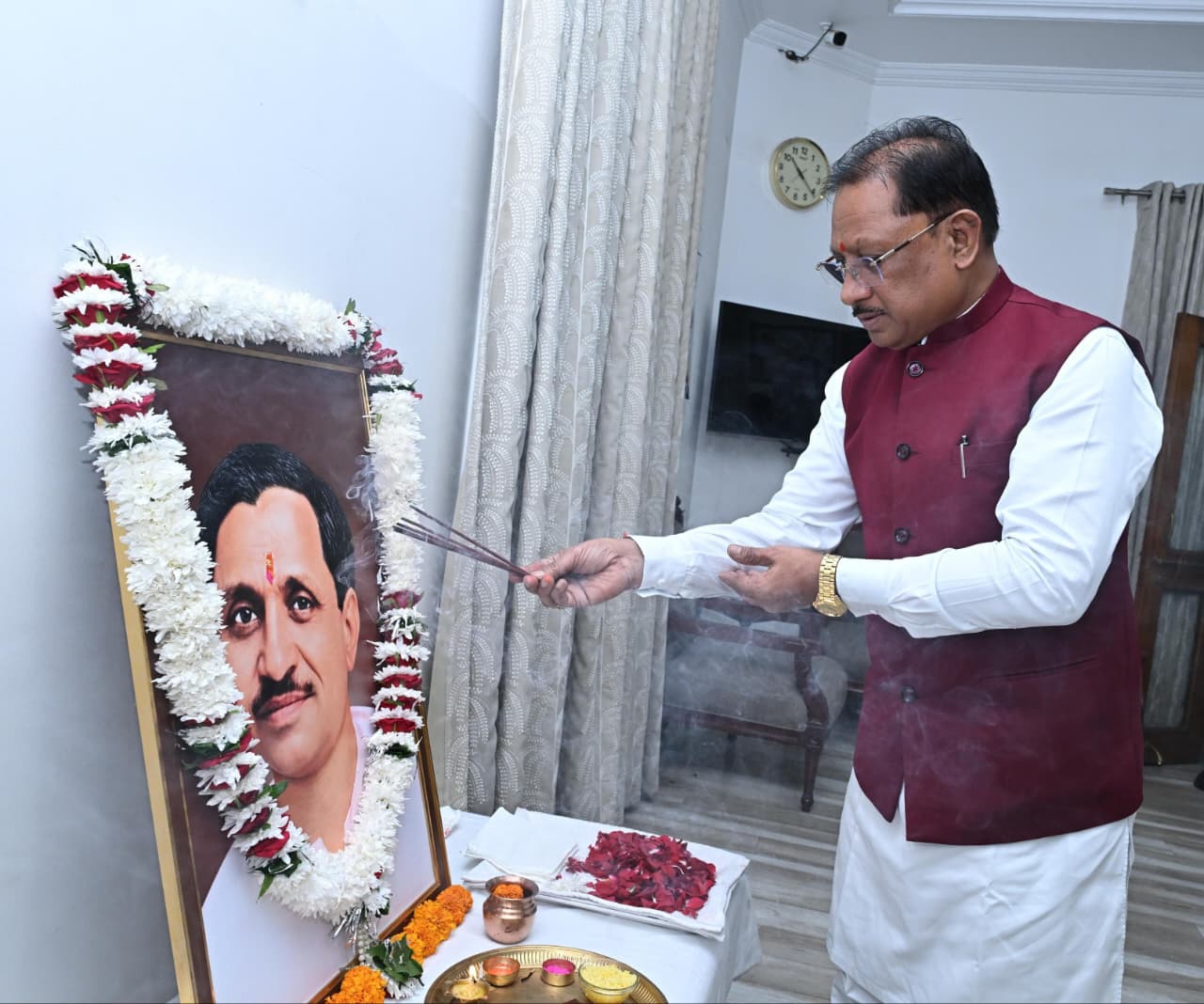 जयंती पर पंडित दीनदयाल उपाध्याय को नमन, अंत्योदय के संकल्प को दोहराया मुख्यमंत्री साय ने