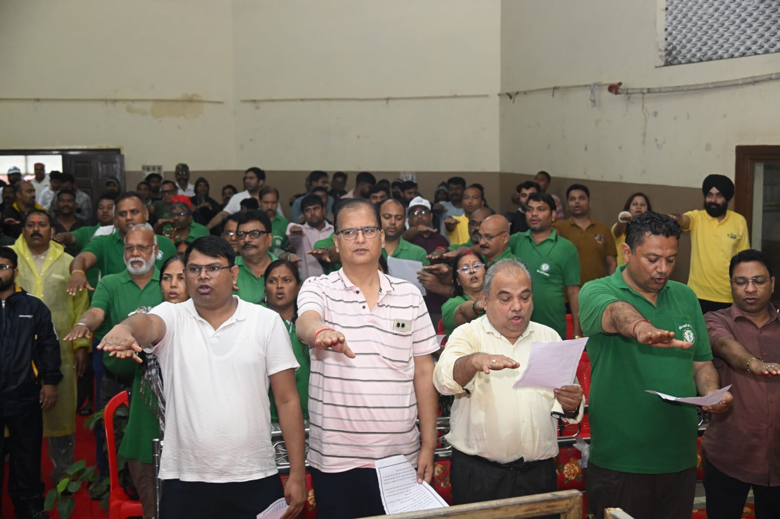 स्वच्छता अभियान में ग्रीन आर्मी और स्वयंसेवी संगठनों ने भी किया श्रमदान