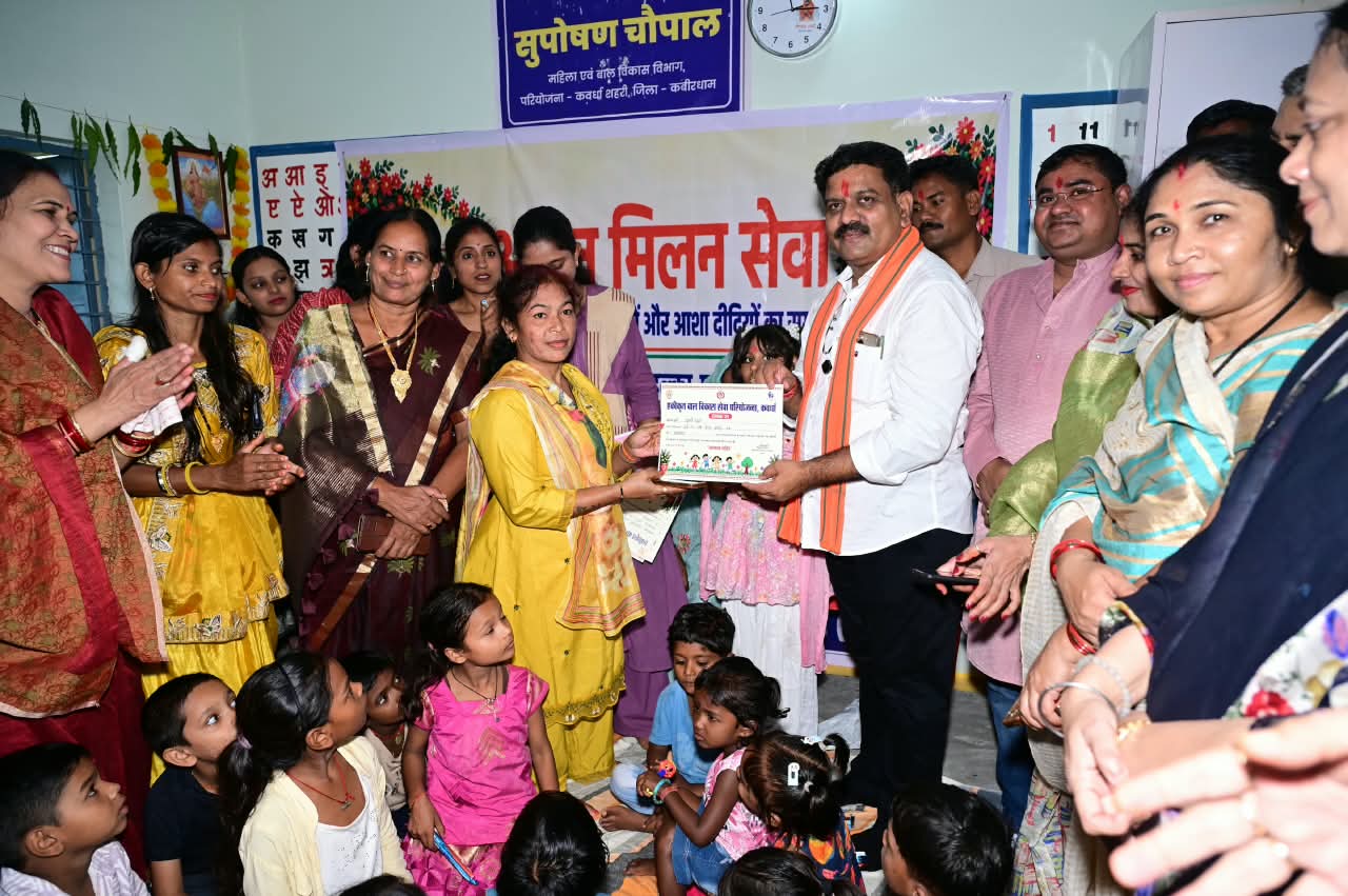 ‘आंगन मिलन सेवा’ में घर जैसा माहौल देखकर खुश हुए उप मुख्यमंत्री विजय शर्मा