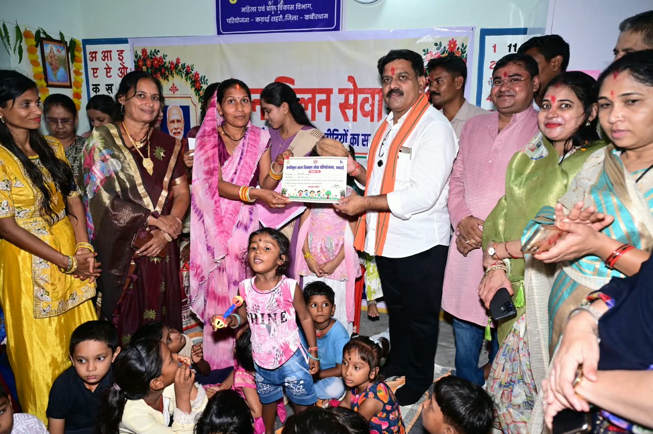 महिलाओं की आर्थिक सहायता परिवार के भविष्य को मजबूत करने में उपयोगी: विजय शर्मा