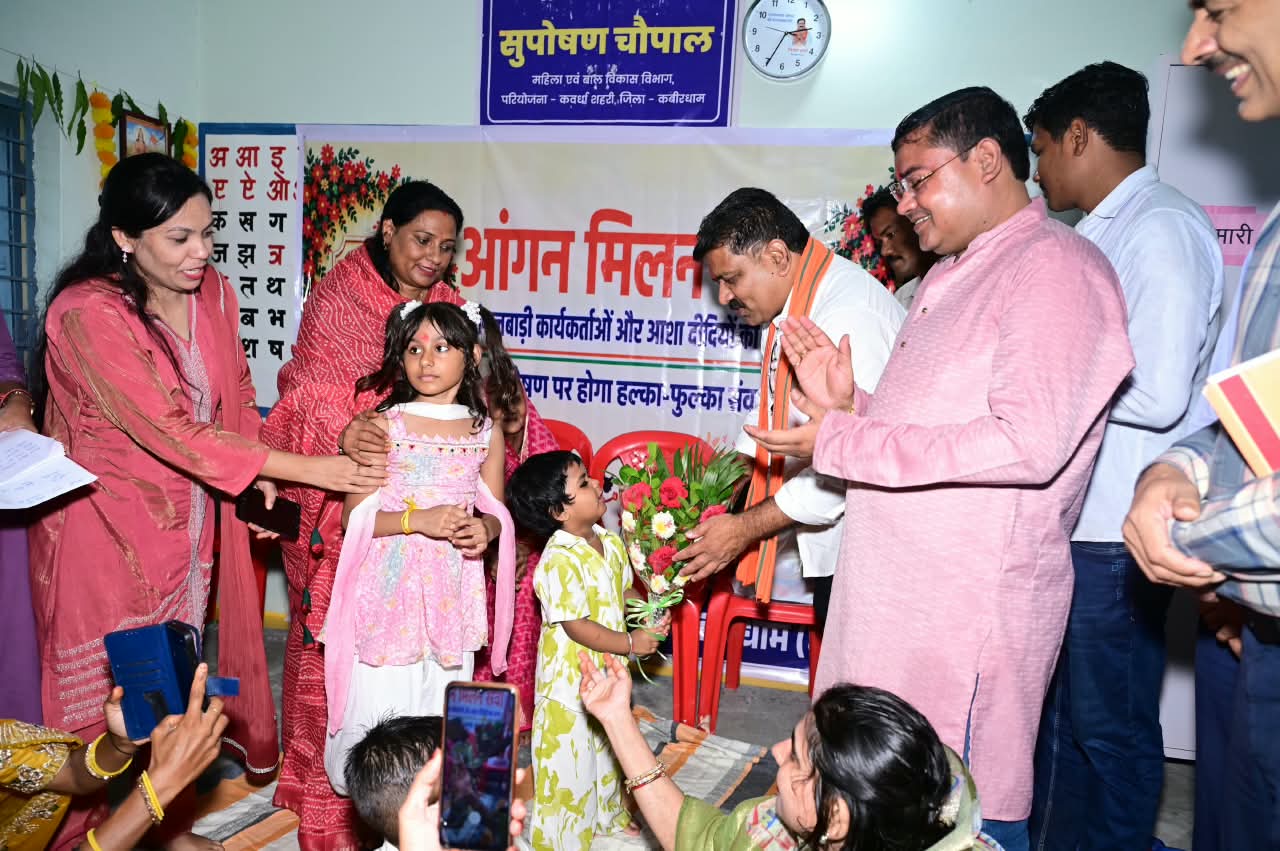 महिलाओं की आर्थिक सहायता परिवार के भविष्य को मजबूत करने में उपयोगी: विजय शर्मा