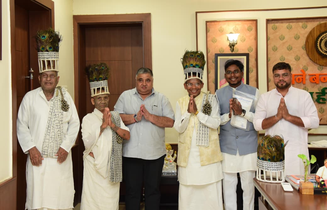 रामनामी समाज की विशिष्ट आस्था और संस्कृति को देशभर में पहुंचा रही ‘राम-नामी’