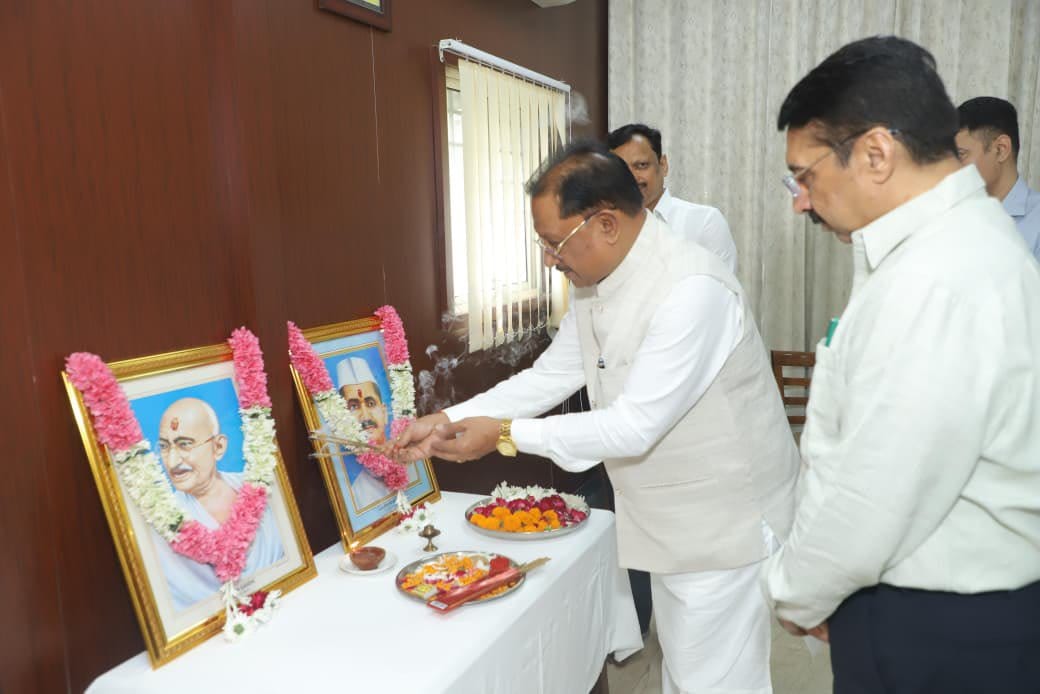 महात्मा गांधी के विचार आज भी शांति और सद्भाव का संदेश देते हैं: मुख्यमंत्री