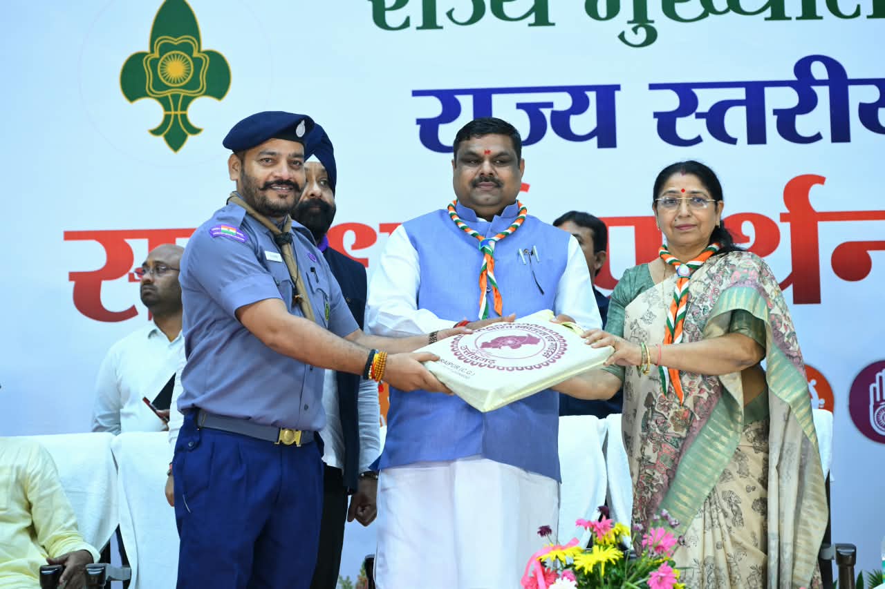 स्काउट्स एवं गाइड्स के युवा सेवा और अनुशासन से राष्ट्र निर्माण में दें योगदान: मंत्री