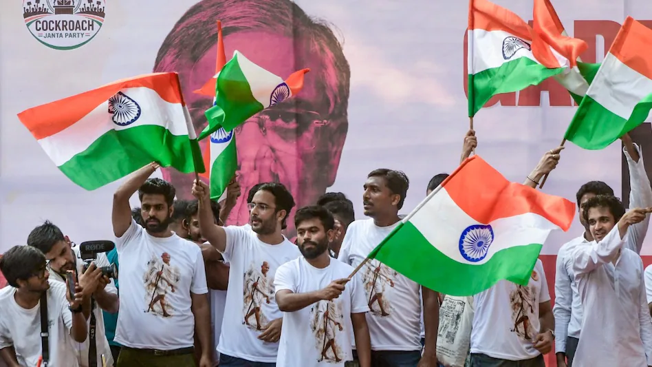 प्रधान और ज्ञानेश कुमार में जमीन-आसमान का फर्क, फिर क्यों हो रही इस्तीफे की मांग?