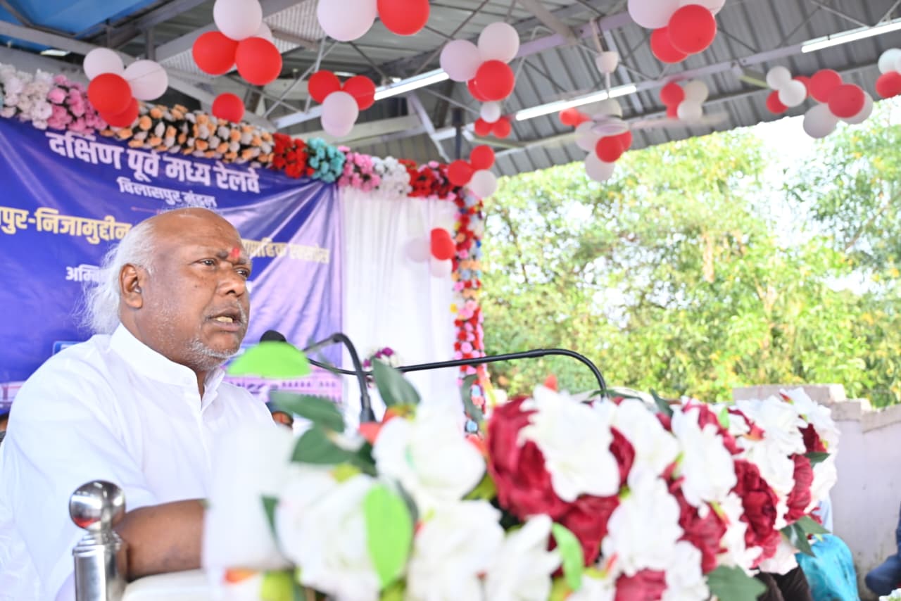 अम्बिकापुर से दिल्ली के लिए बढ़ी रेल सेवा की आवृत्ति, यात्रियों में दिखा उत्साह
