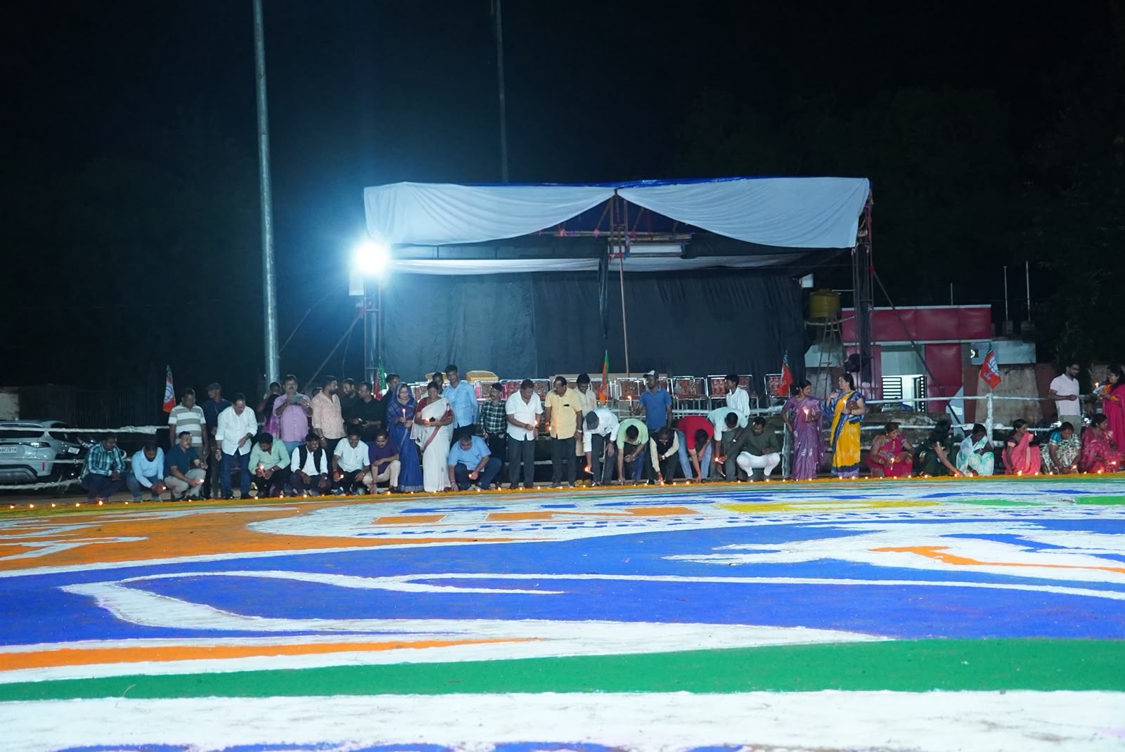 पर्यटन मंत्री राजेश अग्रवाल ने दीप प्रज्वलित कर दिया डिजिटल सशक्तिकरण का संदेश
