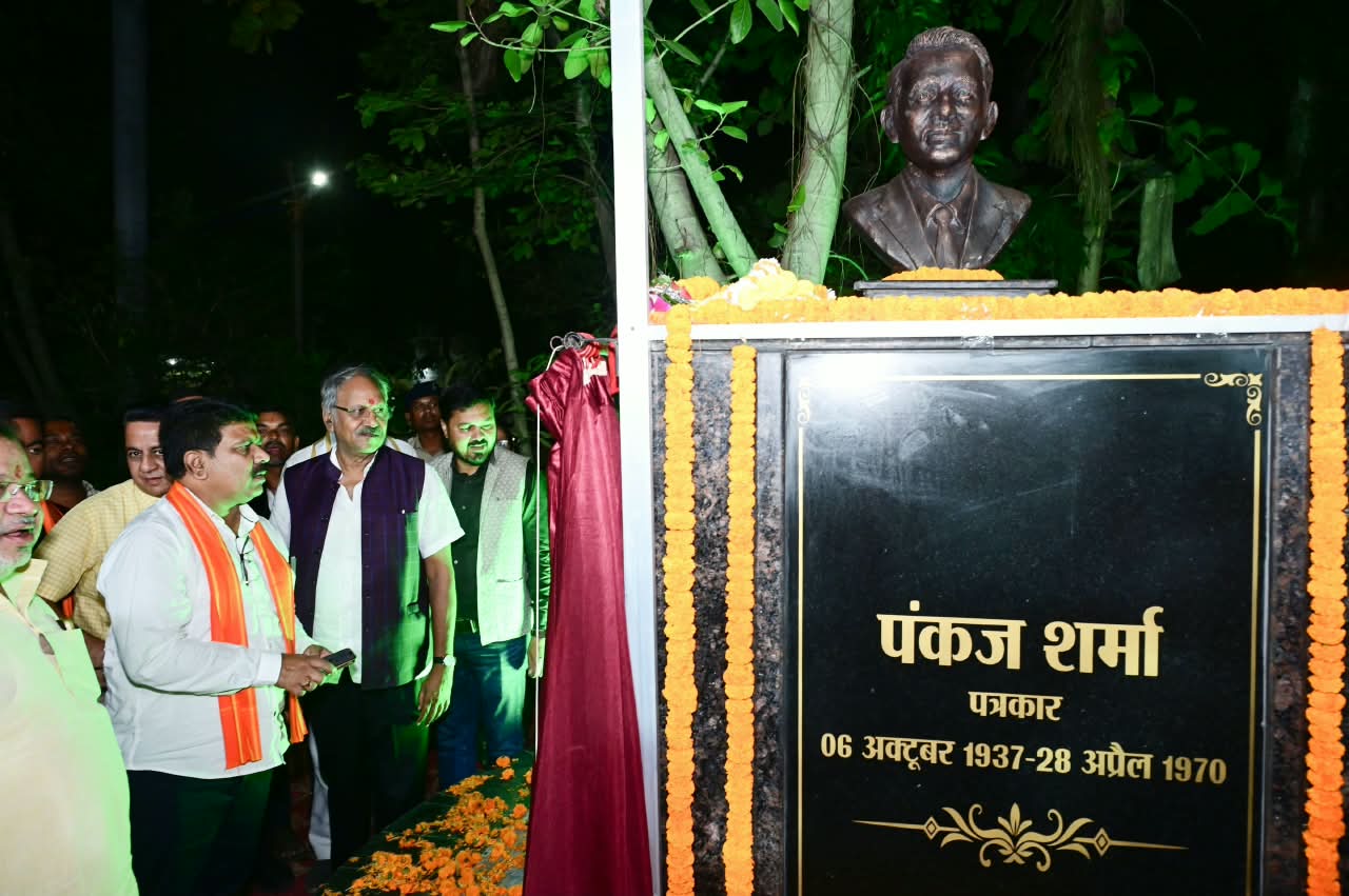 पंकज शर्मा के नाम पर संस्थानों और सम्मान की पहल का प्रस्ताव