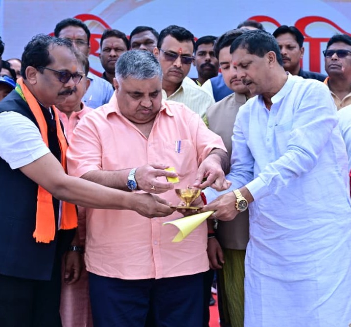 विकसित भारत के संकल्प से जगमगाया जशपुर, निकली ‘सेवा ज्योति यात्रा’