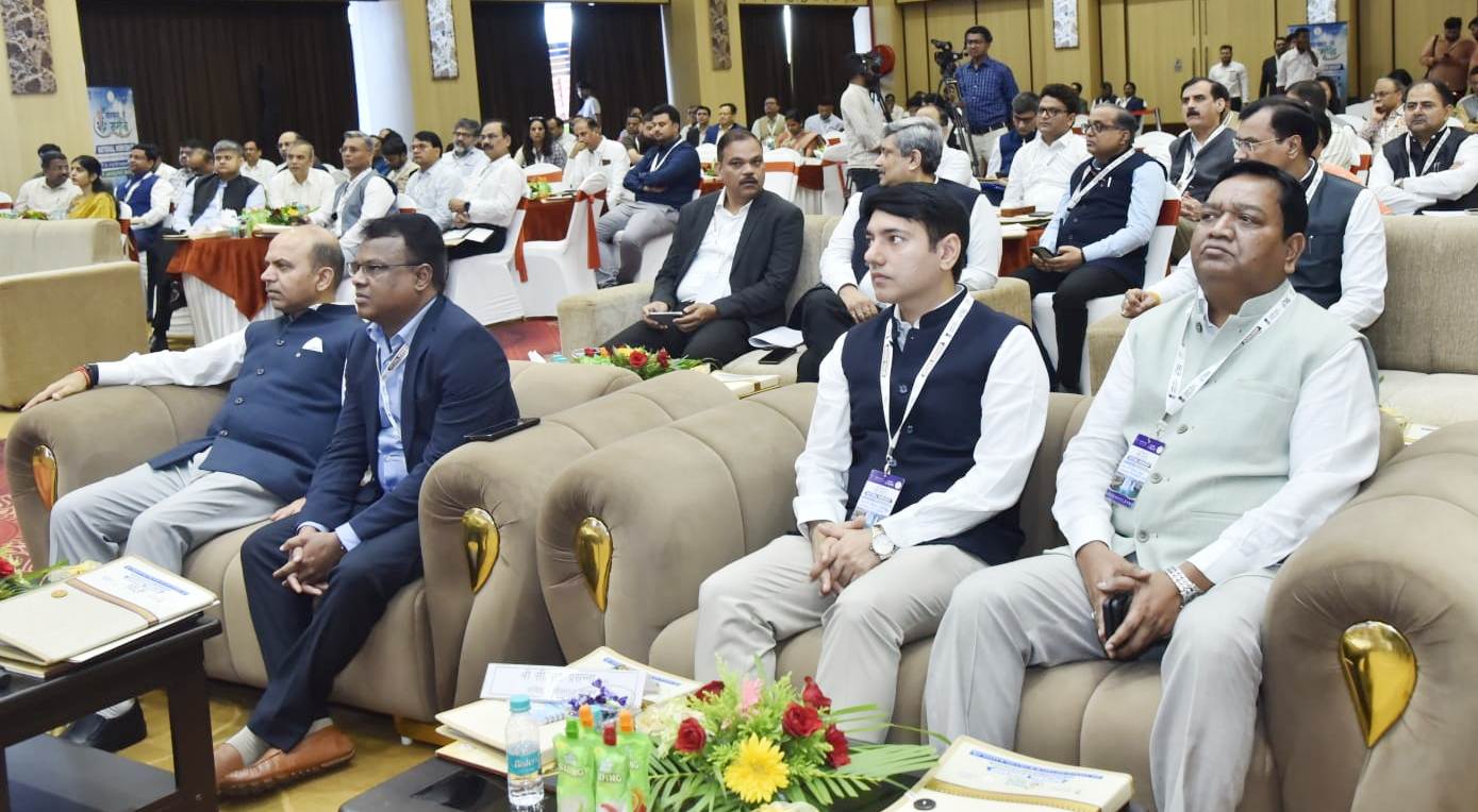 सहकारिता को खाद-ऋण तक सीमित नहीं, ग्रामीण अर्थव्यवस्था के विविधीकरण का माध्यम बनाएं: मुख्य सचिव