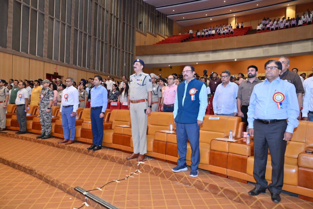 मुंगेली, गरियाबंद, दुर्ग और बिलासपुर में साइबर जागरूकता के अभिनव प्रयासों को मिला सम्मान