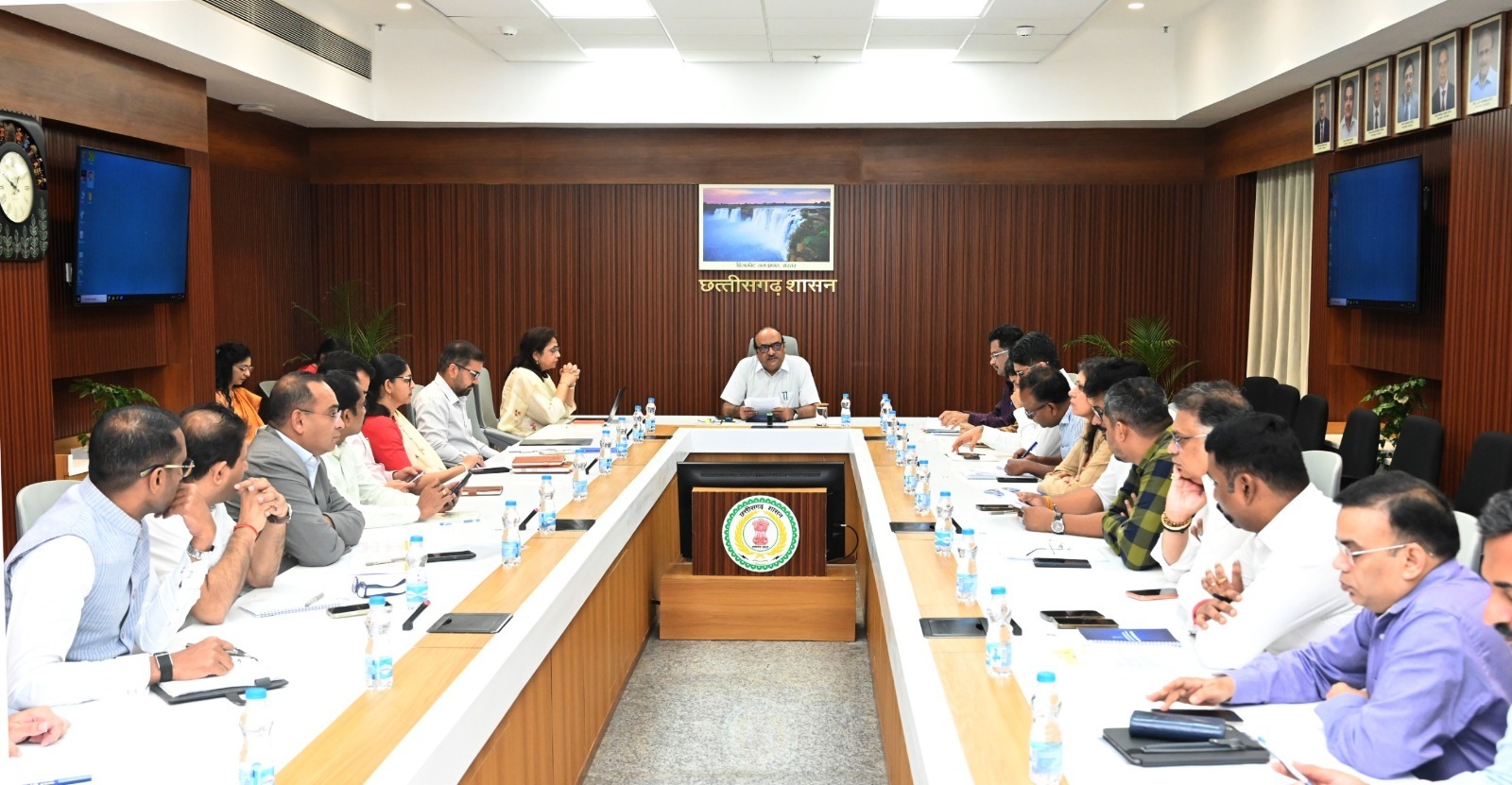 मुख्य सचिव विकासशील की अध्यक्षता में राज्य स्तरीय समीक्षा बैठक, विभिन्न विभागों की योजनाओं की प्रगति पर मंथन