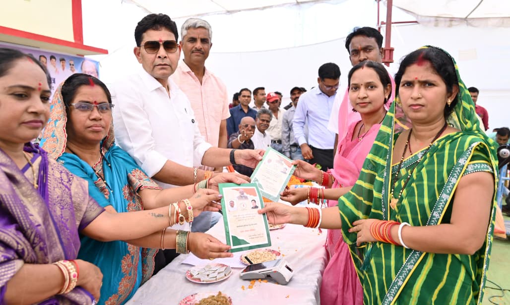 बलौदाबाजार को मॉडल विधानसभा बनाने के लिए प्रतिबद्ध हैं राजस्व मंत्री टंक राम वर्मा