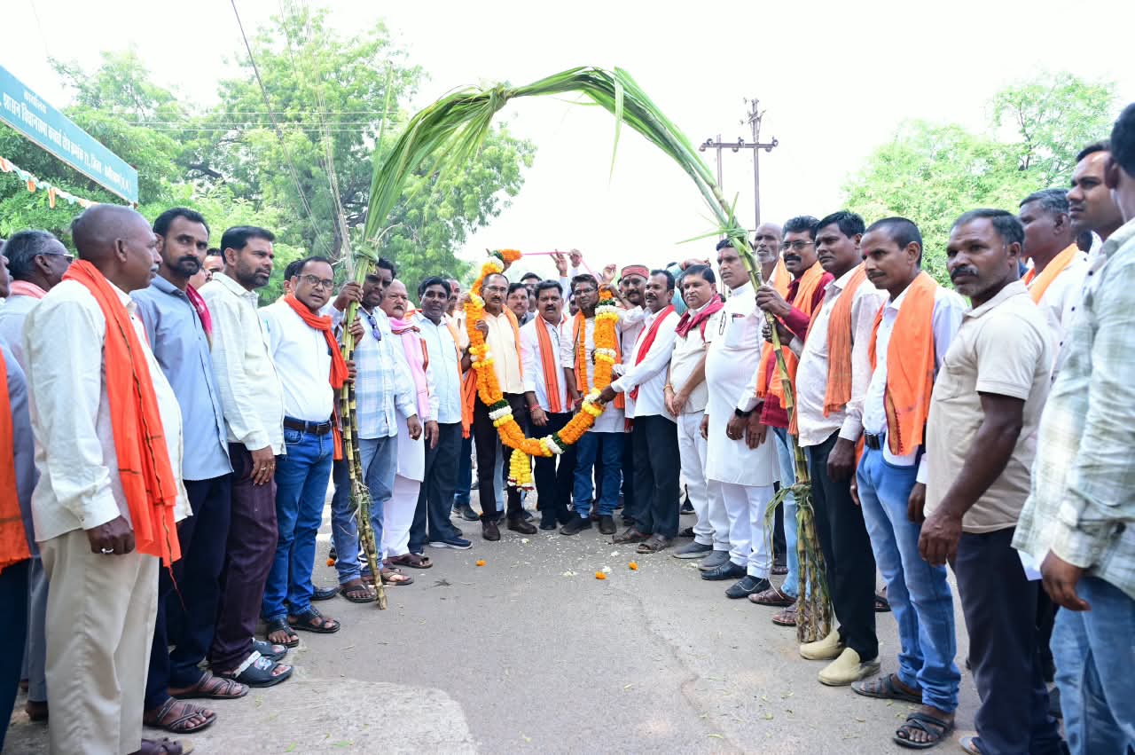 किसानों की आय बढ़ाने और ग्रामीण अर्थव्यवस्था मजबूत करने के लिए सरकार प्रतिबद्ध
