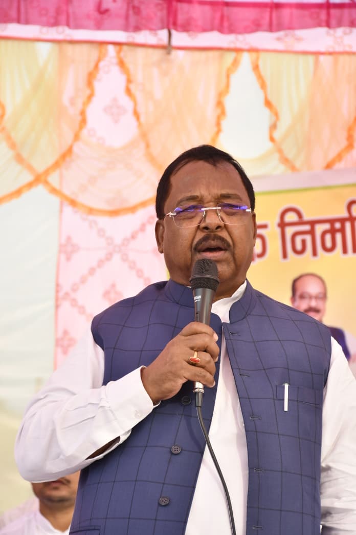 महाअष्टमी पर मंत्री रामविचार नेताम की चलगली क्षेत्र को बड़ी सौगात, मोरन नदी पर बनेगा उच्चस्तरीय पुल