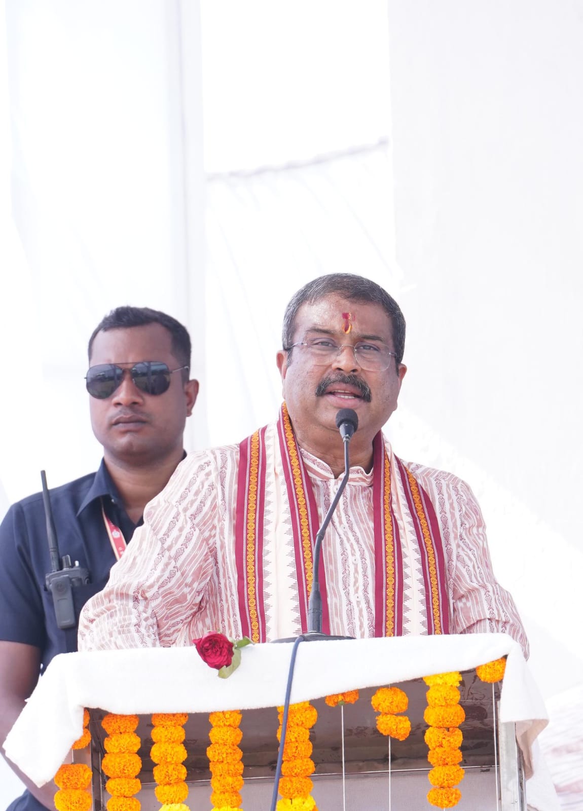 मुख्यमंत्री विष्णु देव साय ने गढ़फुलझर में 50 लाख रुपये की लागत से निर्मित सर्वमंगल भवन का किया लोकार्पण