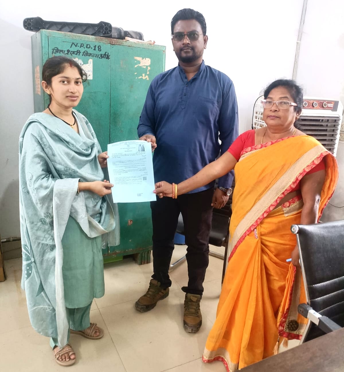 आधार और मतदाता पहचान पत्र में नाम परिवर्तन के लिए विवाह प्रमाण पत्र की प्रक्रिया हुई सुविधाजनक