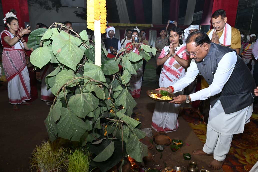 करम परब हमारी समृद्ध जनजातीय संस्कृति और पूर्वजों की अमूल्य धरोहर : मुख्यमंत्री विष्णु देव साय