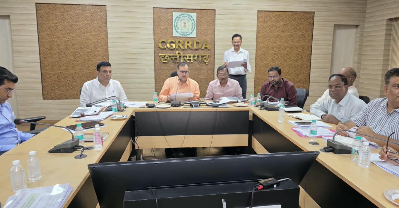 पीएम गतिशक्ति योजना से सड़कों को जोड़ने की प्रक्रिया तेज करने पर जोर