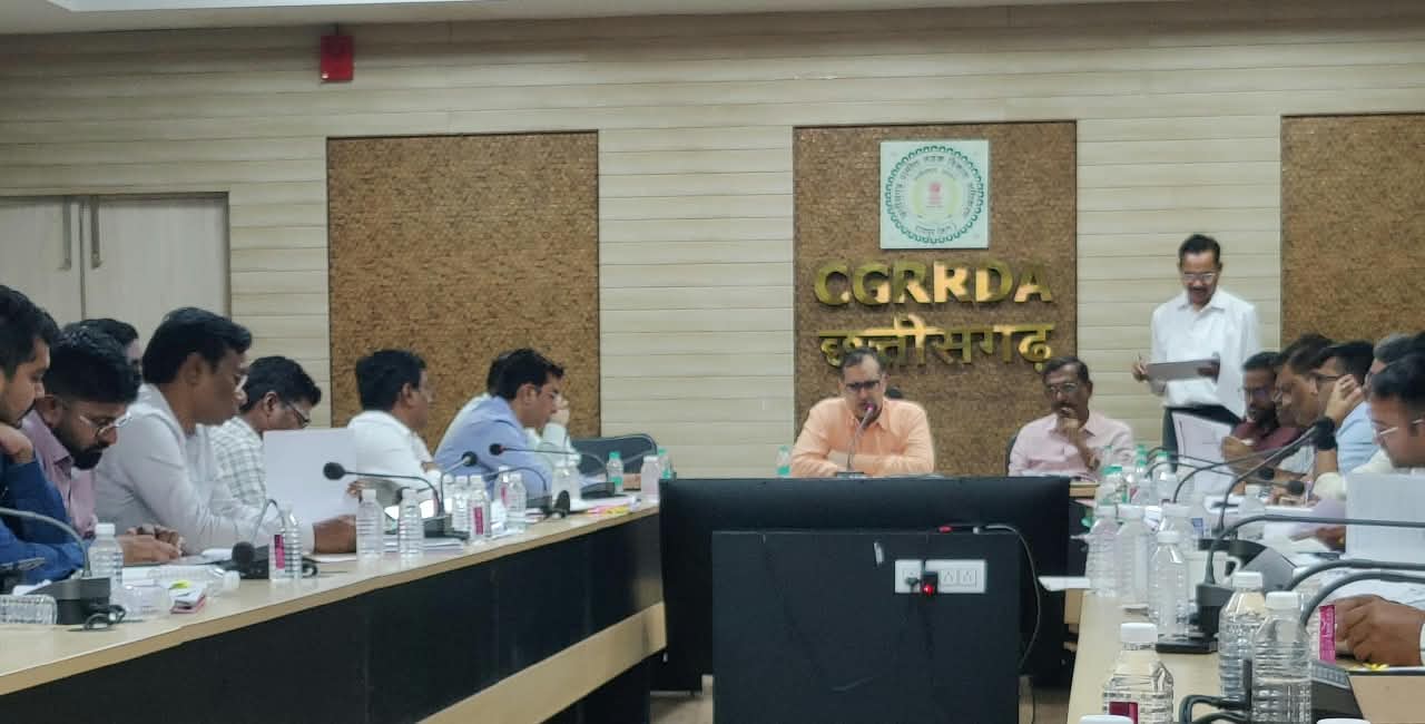 सड़क निर्माण के बाद लंबित भुगतानों का शीघ्र निराकरण करने के निर्देश