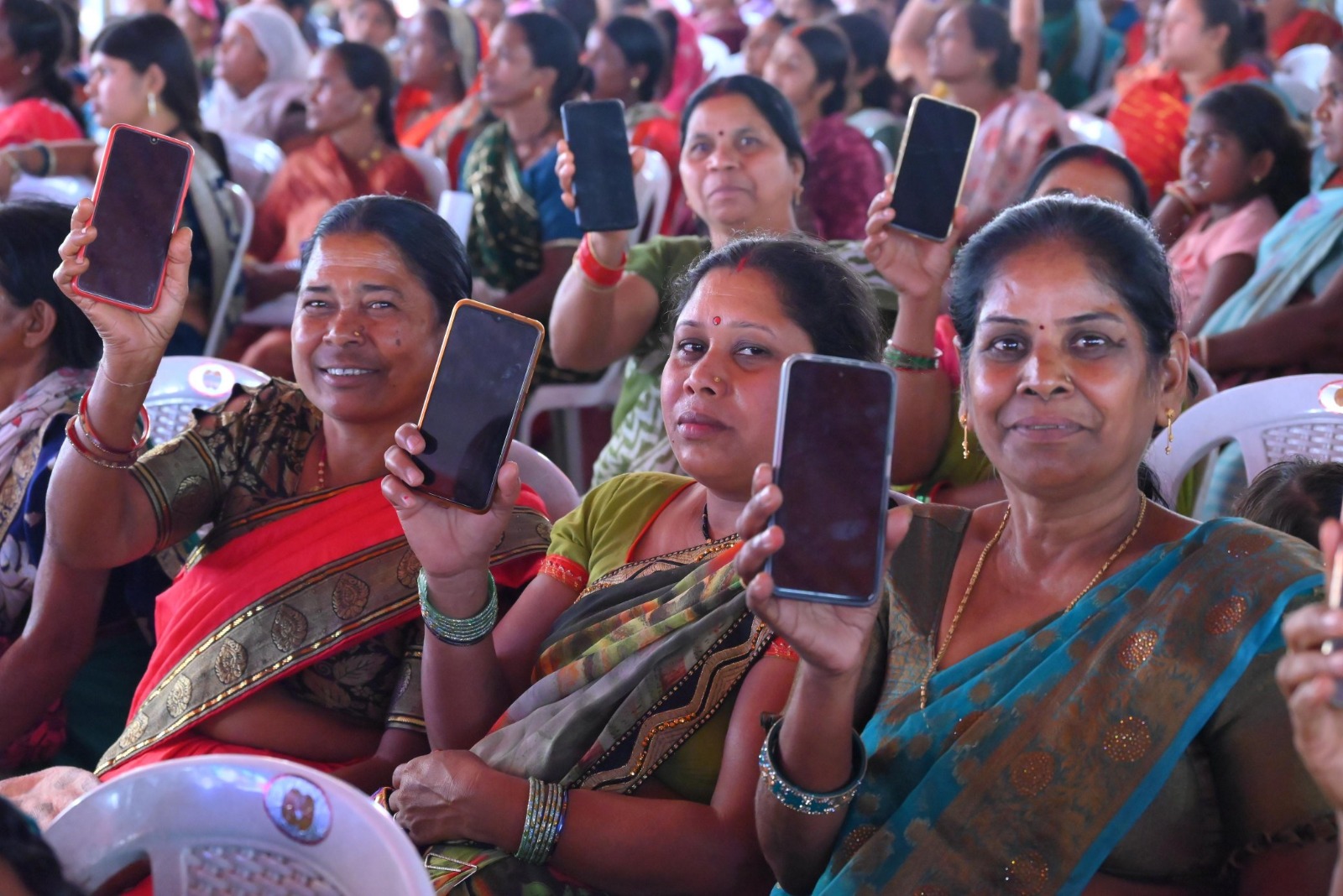 मुख्यमंत्री विष्णुदेव साय के नेतृत्व में महिलाओं के स्वावलंबन और बालिका शिक्षा को मिल रहा बढ़ावा