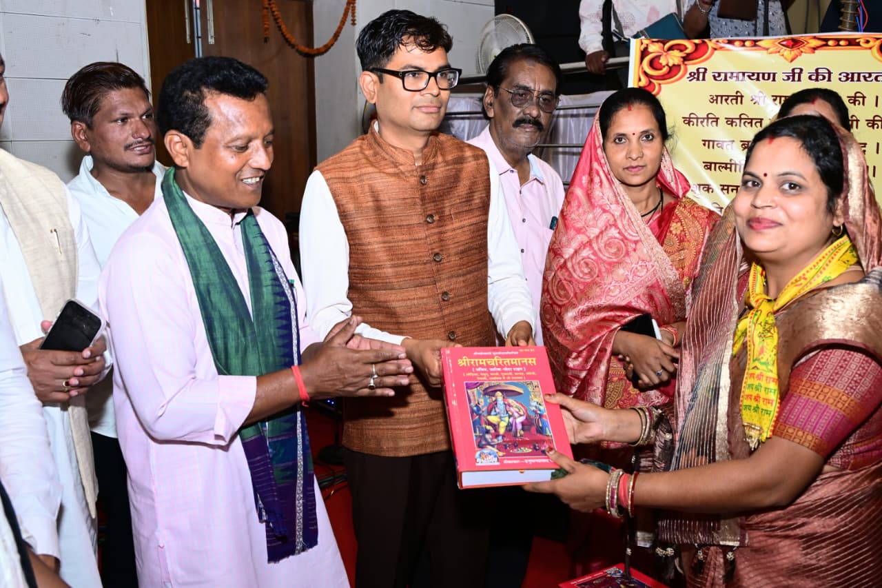 तीर्थयात्रा से लौटे वरिष्ठजनों ने साझा किए भावुक अनुभव, राज्य सरकार के प्रति जताया आभार