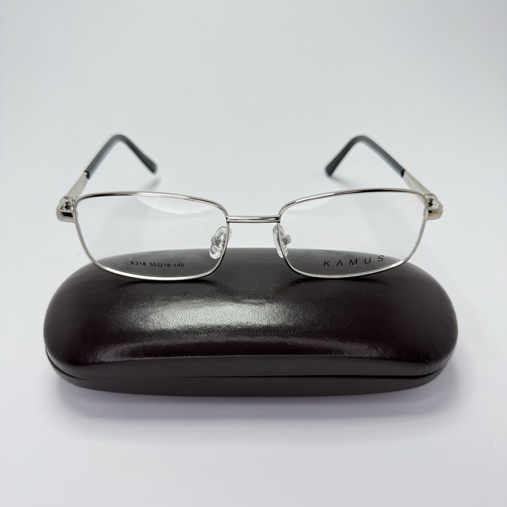Kamus K318 - Optika Lumera