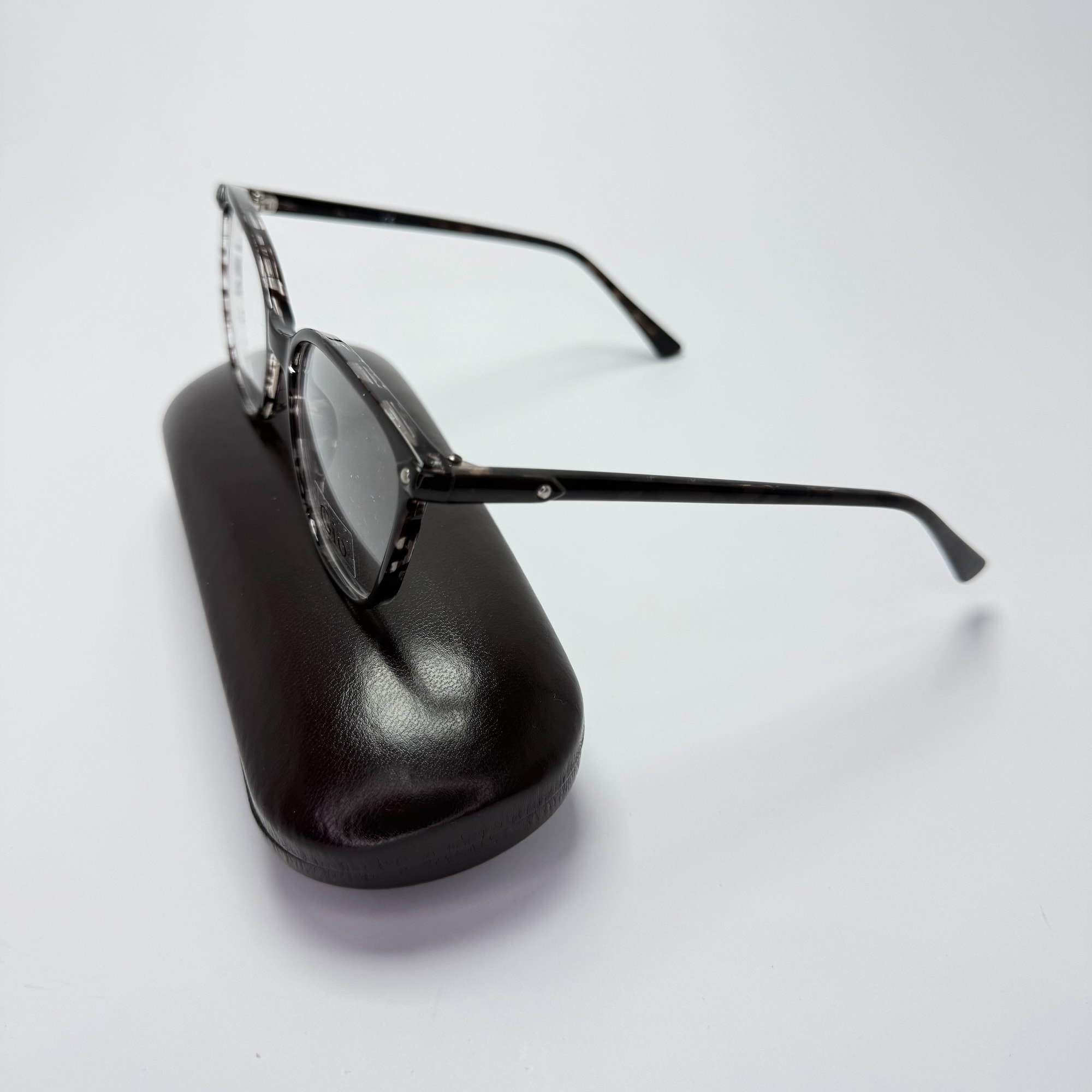 Gio 482 - Optika Lumera