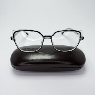 Gio 587 - Optika Lumera