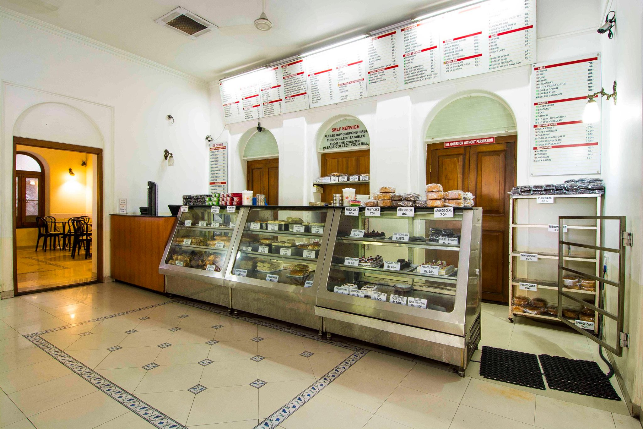 Marz-O-Rin Cafe Pune for strangers meetups