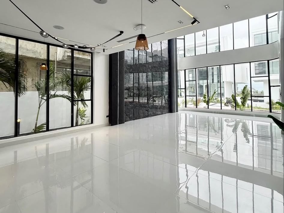 Contemporary 5-Bedroom Fully Detached Home for Sale in Osapa, Lekki — PHOTO-2026-09-27-19-28-47 2.jpg