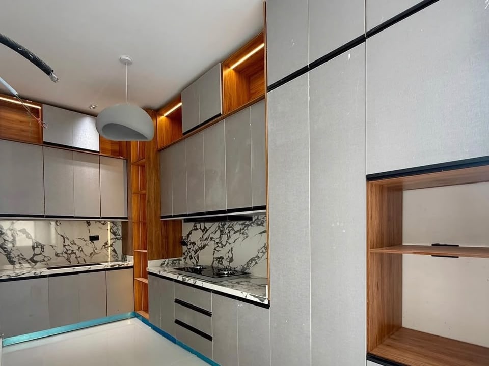 Contemporary 5-Bedroom Fully Detached Home for Sale in Osapa, Lekki — PHOTO-2026-09-27-19-28-44.jpg