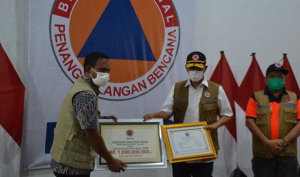 Bupati Aceh Timur Tanam Petai dan Jengkol Cegah Banjir