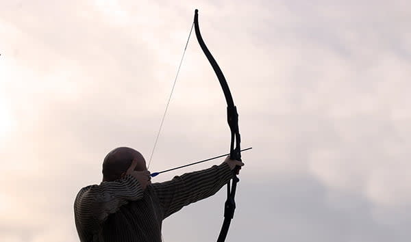 Gara-Gara Bising Seorang Pria Panah Tetangga Hingga Tewas