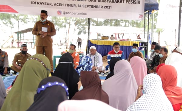 Pertamina Gelar Bersih Pantai Bersama Panglima Laut dan Nelayan