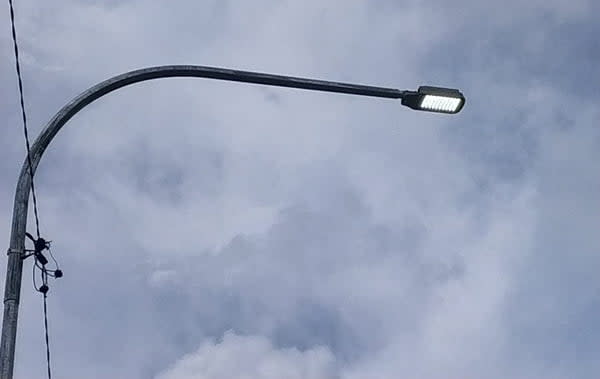 Aneh Lampu Jalan Kawasan Idi Cut, Uroe Udep Malam Mate