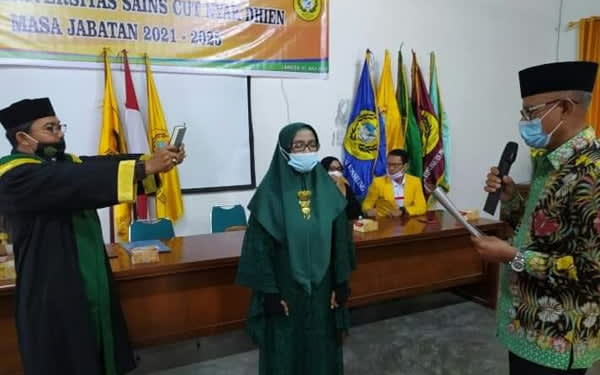 DR Desi Pasca Sari Sembiring Dilantik Sebagai Rektor USCND