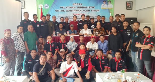 Pesawat Upgrade Puluhan Wartawan Aceh Timur